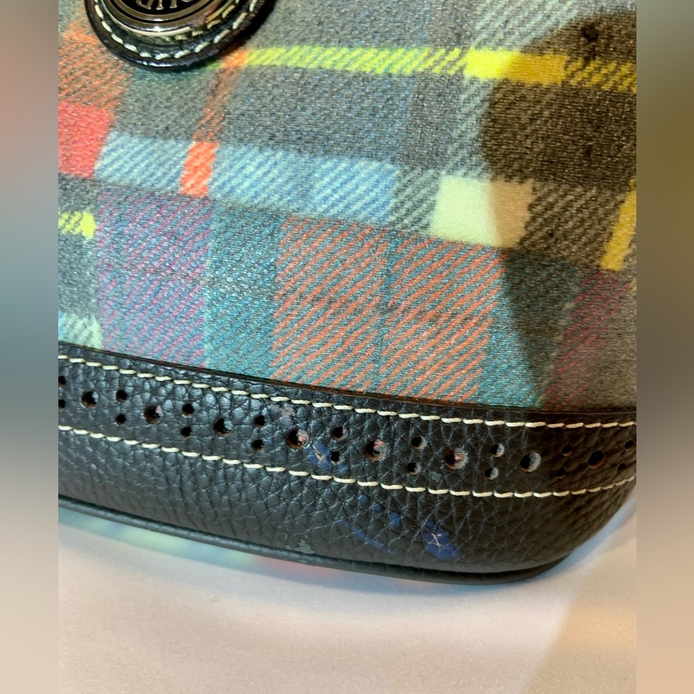 Adorable Dooney & Bourke Coated Canvas Plaid Bag - Picture 6 of 8
